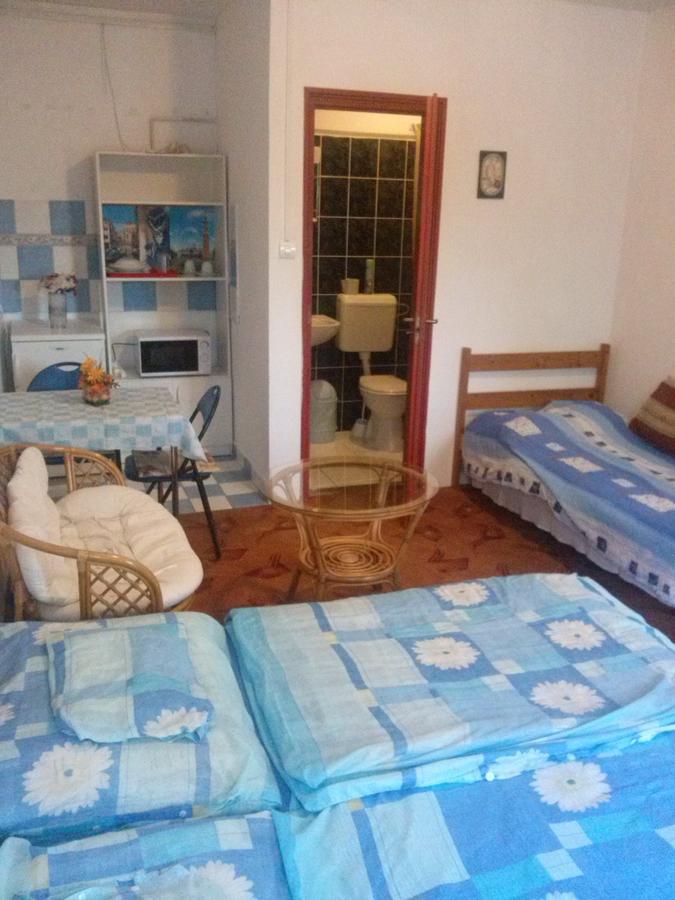 Oazis Park Motel Rackeve Ngoại thất bức ảnh