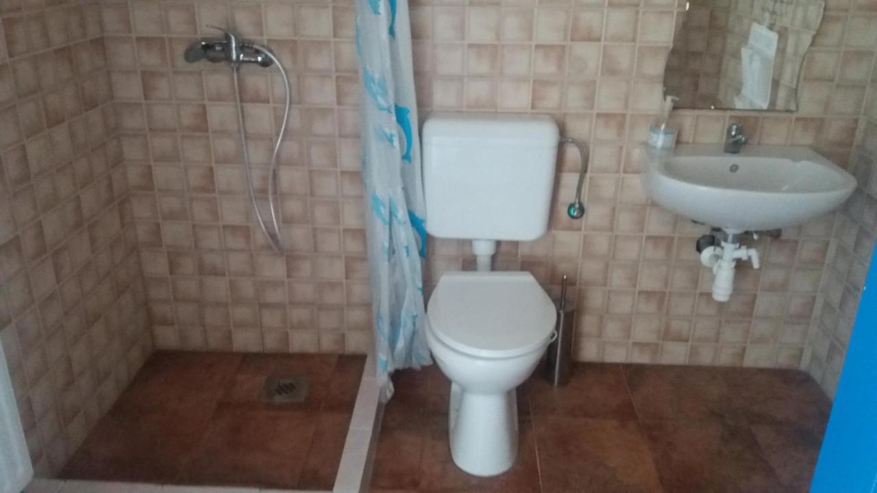 Oazis Park Motel Rackeve Ngoại thất bức ảnh